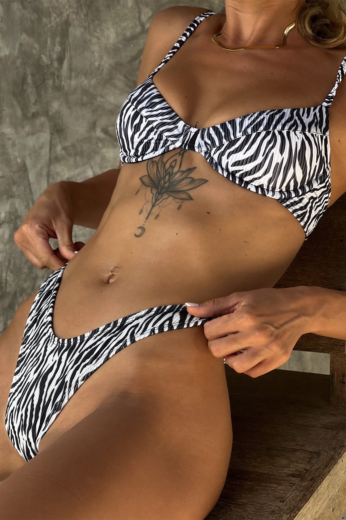 Jasmine Top / Zebra Rib - Kotomi Swim
